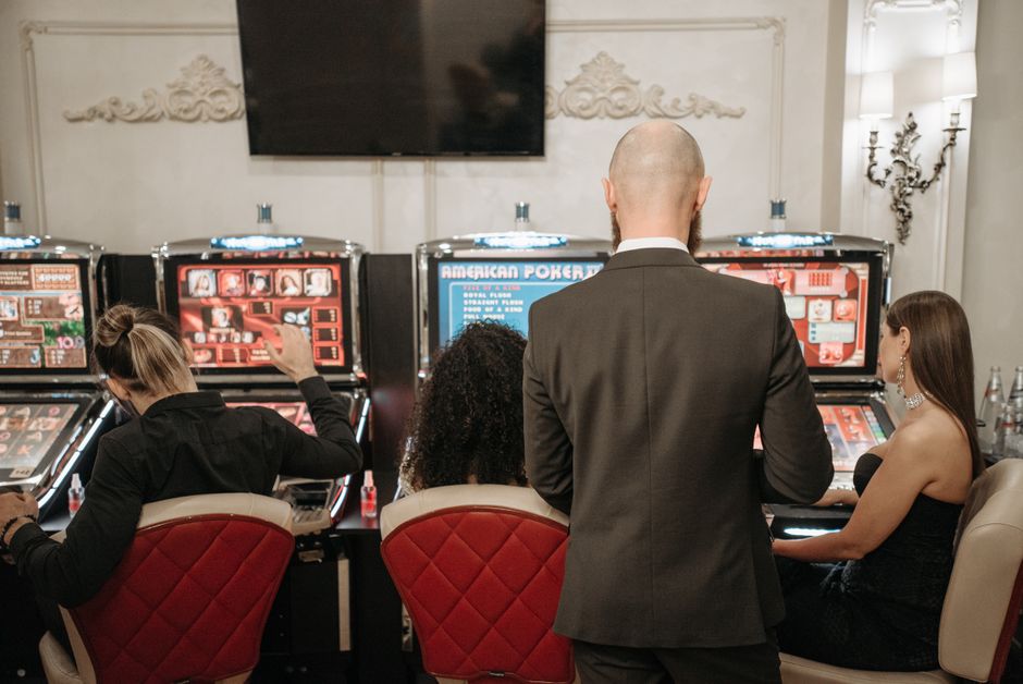 Slot Dewa: Panduan Profesional Memahami Fenomena dan Strategi Bermain di Era Digital